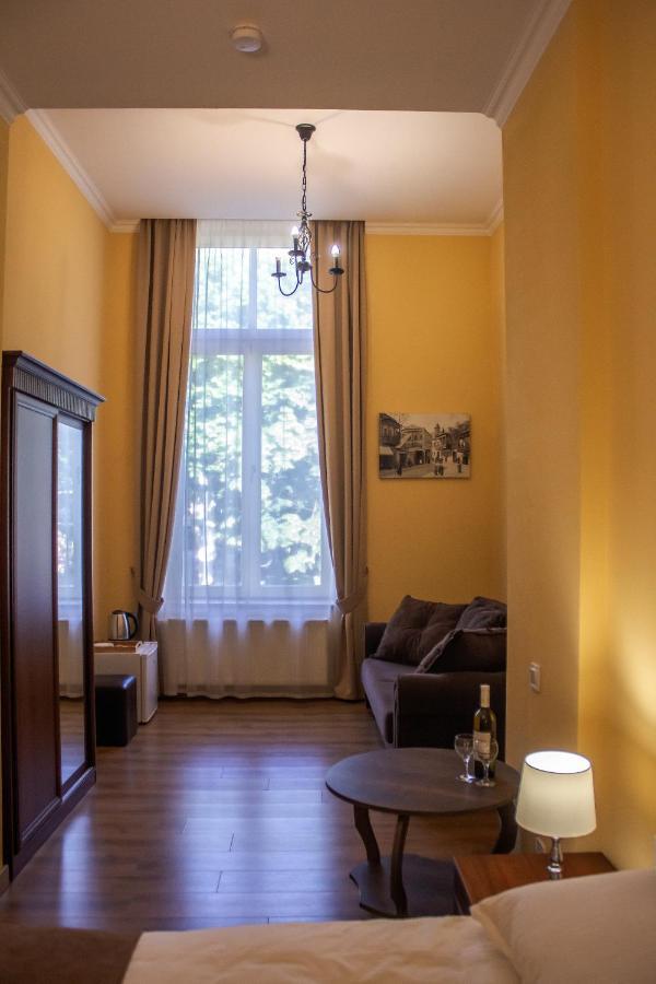 Zharuma Caravan Tbiliszi Kültér fotó